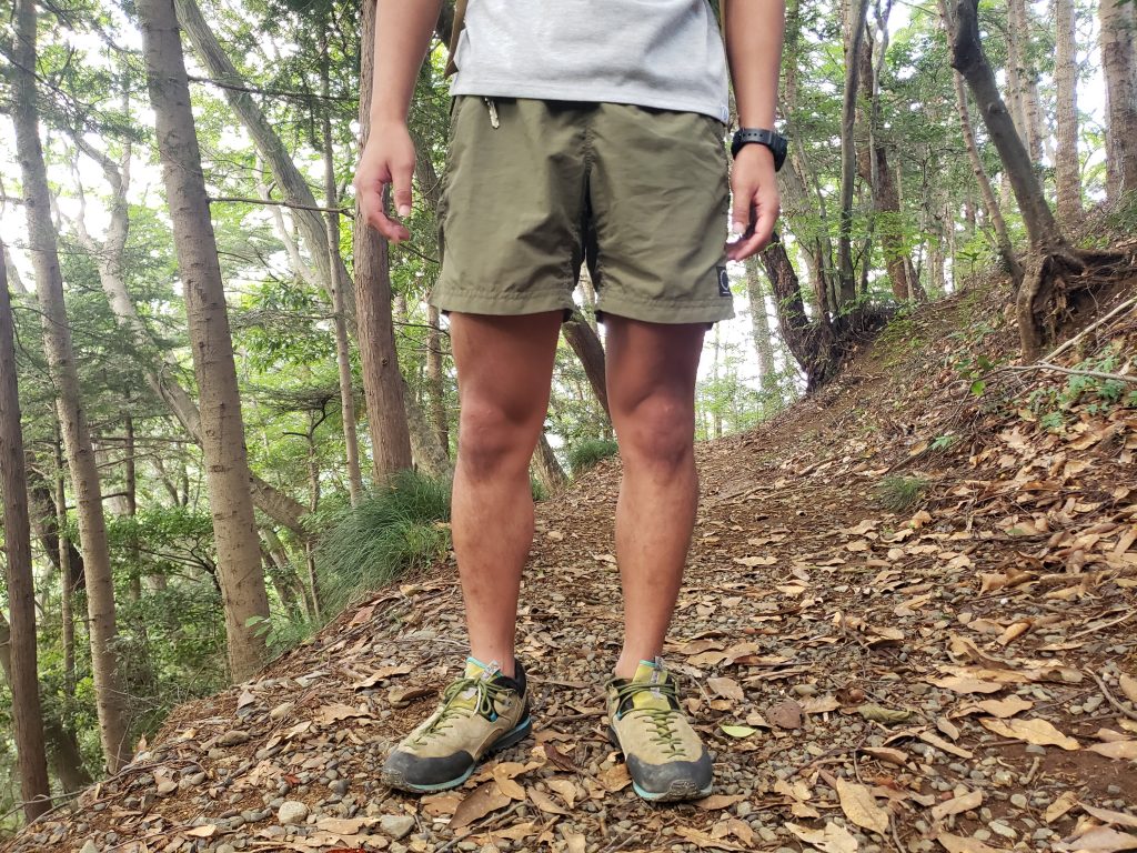 山と道の5-pockets shortsが快適すぎる。サイズ感や履き心地などを